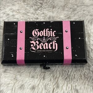 Jeffree Star Gothic Beach Eyeshadow Palette - Black and Pink